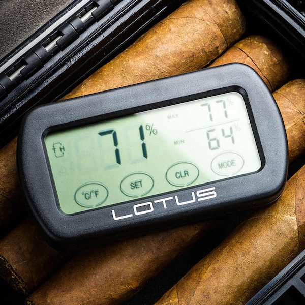 LOTUS 蓮花 電子溫濕度計 保養 · 濕度｜W Cigar Shop 雪茄配件 商品詳情 2