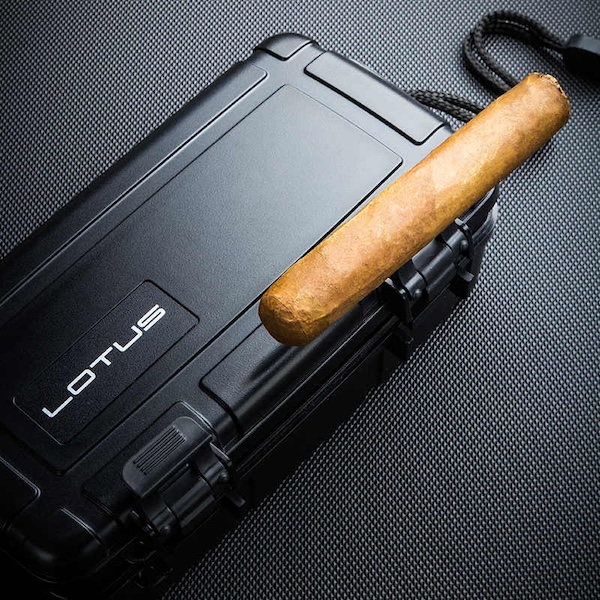 LOTUS 蓮花 雪茄保濕盒 10支裝 15支裝 保濕櫃 · 恆溫箱｜W Cigar Shop 雪茄配件 商品詳情 2